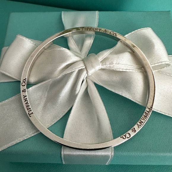 Tiffany & Co Blue Enamel Stripe Bangle Bracelet Sterling Silver Collector’s item - Picture 5 of 11